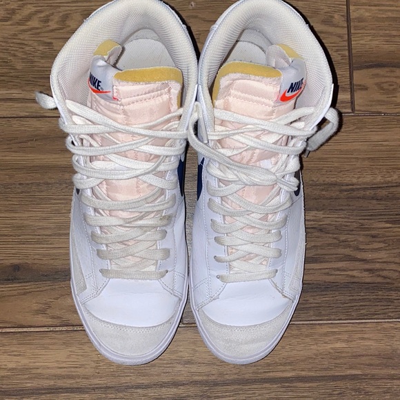 Nike Blazer Mid 77 Vintage “Reverse Logo” - Picture 3 of 4